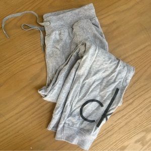 Calvin Klein Gray Sweatpants - L